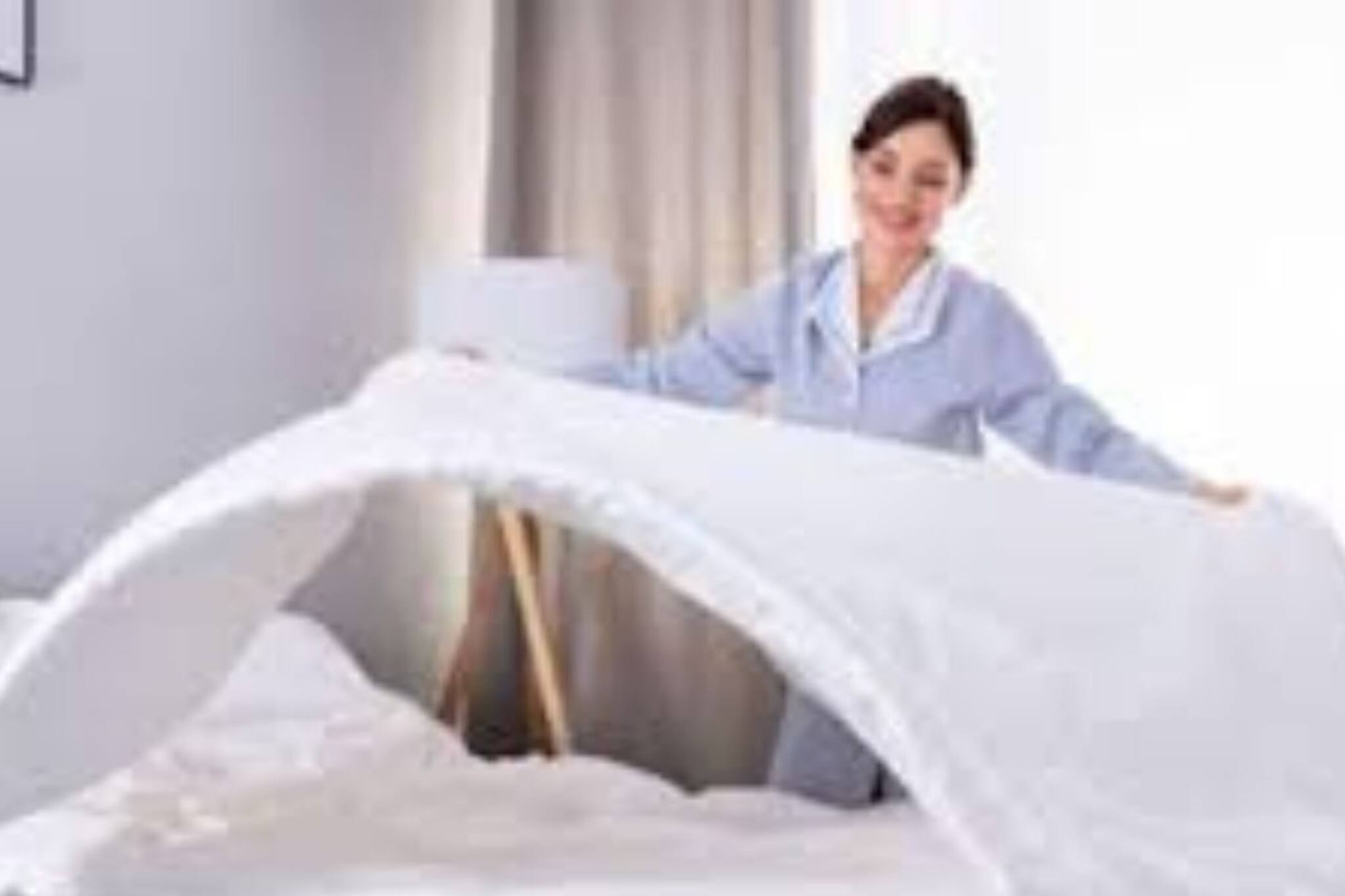 ময়লা বেডশিটের ব্যবহারে হতে পারে ত্বক ও শ্বাসের রোগ! জানুন কতদিন পর বদলাবেন বিছানার চাদর...