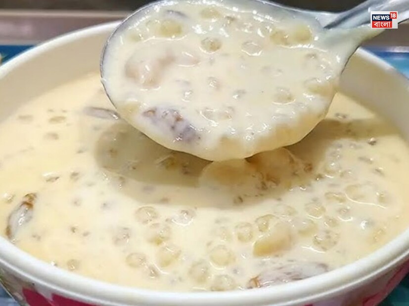 উপোস ভাঙার জন্য ভাল বিকল্প কী কী? যদি স্বাস্থ্যকর কিছু খেতে চান, তবে নিচের খাবারগুলো বিবেচনা করতে পারেন—ফল (আপেল, কলা, পেঁপে), দই বা ছাছ, নারকেলের জল, ভেজানো বাদাম, সুজি বা ওটস, মাখন বা ঘি-এর রুটি। (Disclaimer: এই প্রতিবেদনটি কেবলমাত্র সাধারণ তথ্যের জন্য, তাই বিস্তারিত জানতে হলে সর্বদা বিশেষজ্ঞের পরামর্শ নিন।)