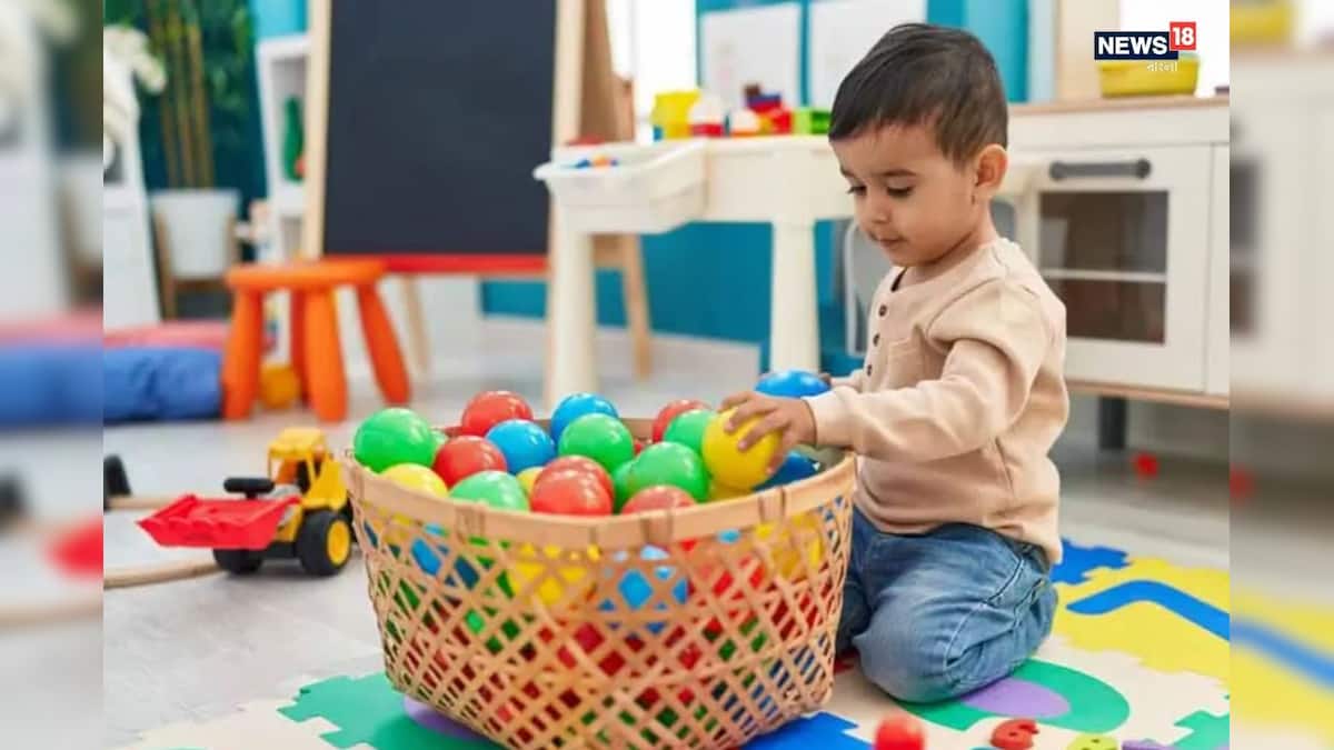 School Fees: “তা বলে শুধু ABCD শেখার জন্য গুনতে হবে আড়াই লক্ষ টাকা?” হায়দরাবাদের স্কুলের নার্সারির ফি দেখে চোখ কপালে উঠেছে নেটিজেনদের