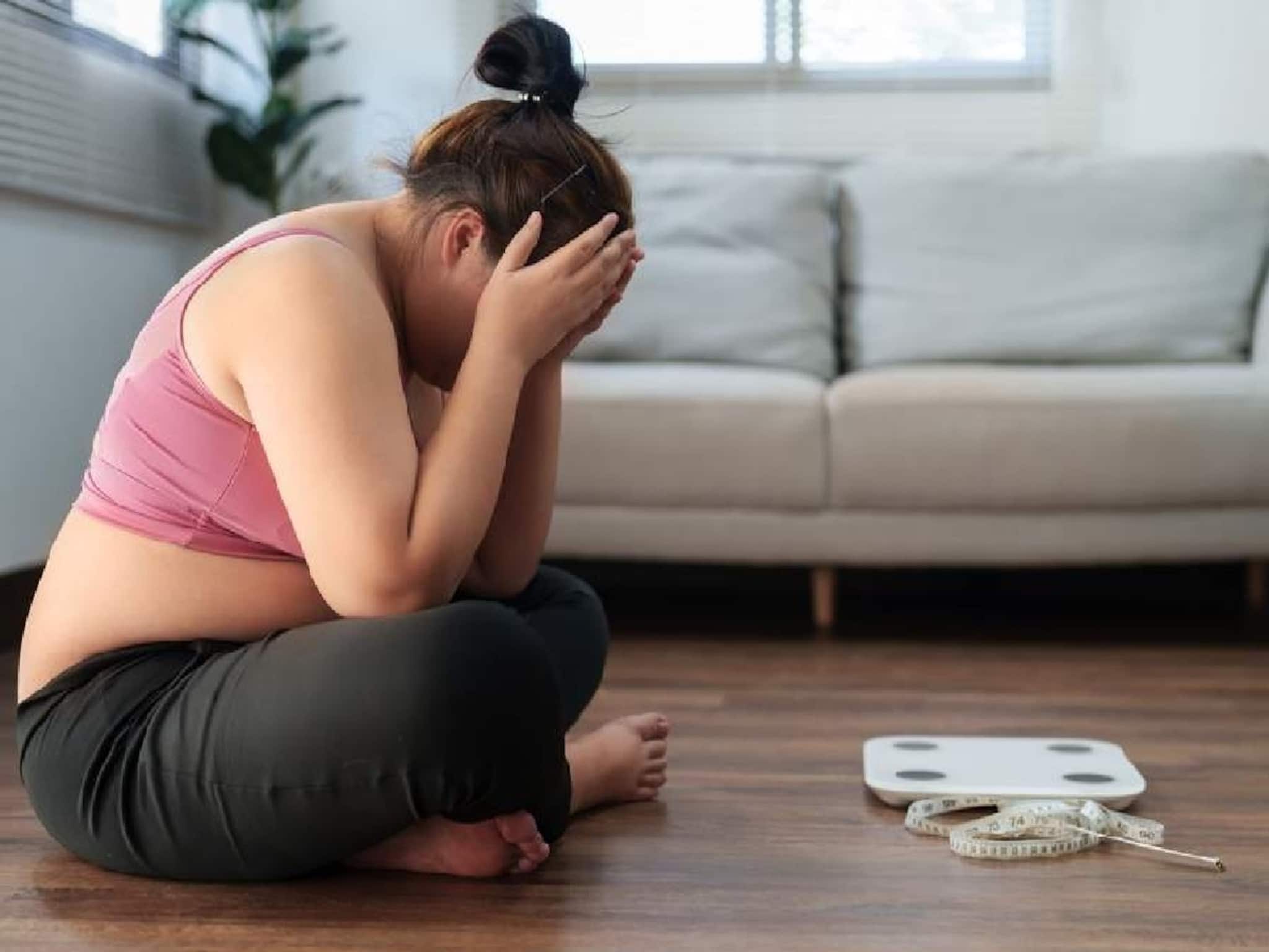 Weight Loss Tips: পুজোয় যা খুশি খেয়ে ওজন বেড়েছে? রোজের জীবনে এই ৩ পরিবর্তনে কেজি কেজি ওজন কমবে! জানুন