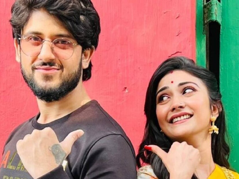 আদৃতের শুরু হয়েছিল সিনেমা দিয়েই। প্রথম কাজ ২০১৮ সালে নূর জাহান। প্রেম আমার ২, পরিণীতাতে কাজ করেন আদৃত।