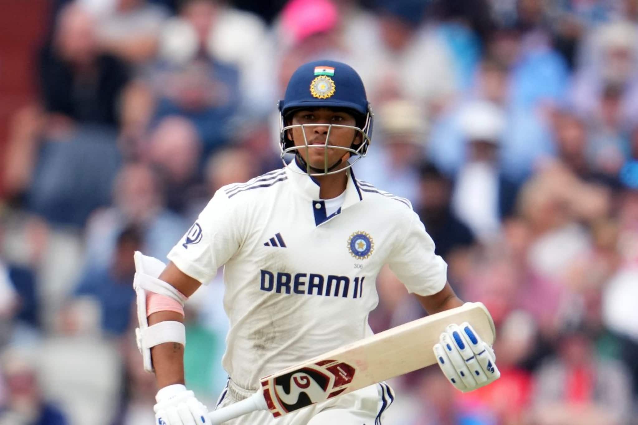 গত ৫১ বছর ধরে যা কেউ করতে পারেনি, তা এবার ম্যাঞ্চেস্টারে করে দেখাল ভারতীয় তারকা