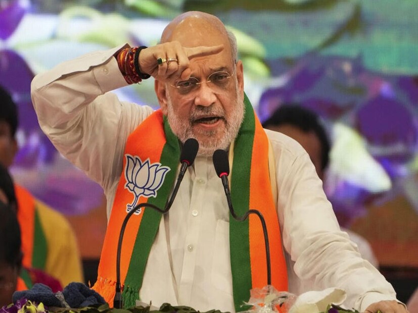 কলকাতা: ২০২৬-এর বিধানসভা নির্বাচনে বঙ্গ বিজেপির পাখির চোখ যে বাংলা, তা স্পষ্ট। একুশের বিধানসভা নির্বাচনের আগে ভোটের প্রচারে ঘনঘন এ রাজ্যে আসতে দেখা গিয়েছে প্রধানমন্ত্রী নরেন্দ্র মোদি এবং কেন্দ্রীয় স্বরাষ্ট্রমন্ত্রী অমিত শাহকে। এবার আর যাতায়াত নয়। 