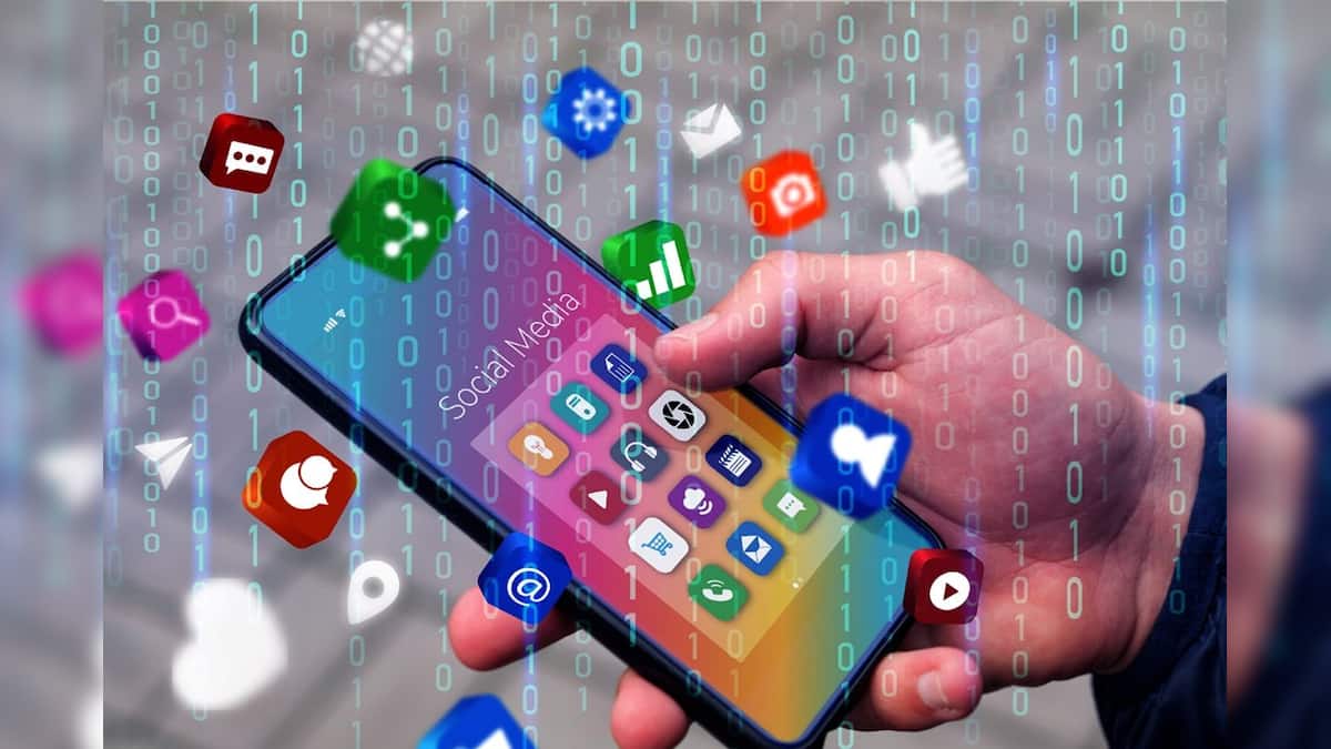 Android Photo App : ২০২৫-এ অ্যান্ড্রয়েডের সেরা এআই ফটো এডিটর অ্যাপ ‘এগুলোই’, একবার শুধু তালিকা আর ফিচার দেখে নিন Android Photo App : ২০২৫-এ অ্যান্ড্রয়েডের সেরা এআই ফটো এডিটর অ্যাপ ‘এগুলোই’, একবার শুধু তালিকা আর ফিচার দেখে নিন