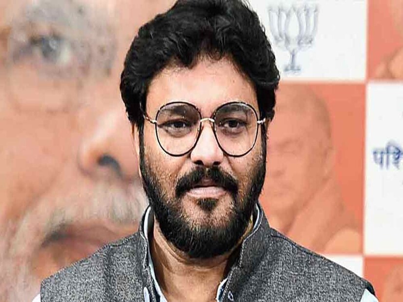 ২৫-এর ২১ জুলাই থেকে ২৬ লড়ার পূর্ণ বার্তা দেবেন মমতা। অতিরিক্ত আত্মবিশ্বাস ঝেড়ে ফেলে সাংগঠনিক কাঠামো আরও শক্তিশালী করার নির্দেশ দেবেন তিনি। দলকে আরও বেশি করে জনমুখী করার বার্তা পারফরম্যান্স দেখেই পদ দেওয়া হয়েছে তা মনে করিয়ে দেওয়া পুরানো-নতুন ভারসাম্য রেখেই চলতে হবে ভোটে ৷ জাতীয় রাজনীতিতে আরও বেশি করে তৃণমূল কংগ্রেসকে প্রাসঙ্গিক করাই লক্ষ্য ৷