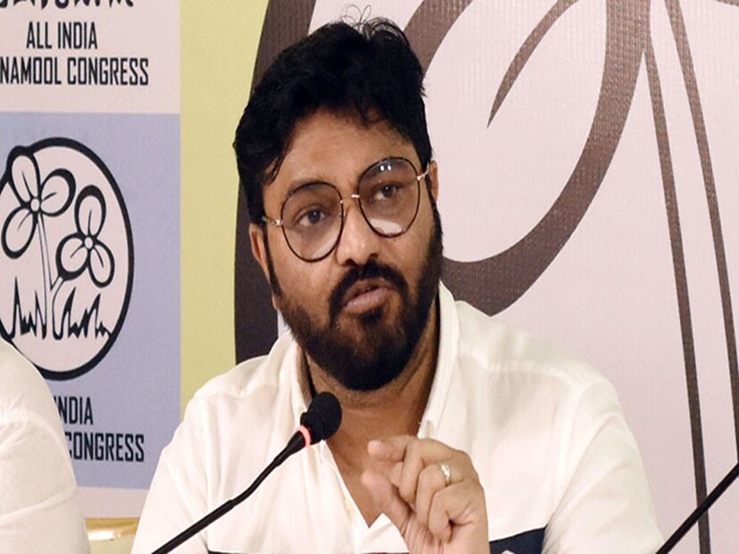 দলীয় শৃঙ্খলাই শেষ কথা। দলের সিদ্ধান্ত না মানলে কড়া ব্যবস্থা গ্রহণের ইঙ্গিত। সাম্প্রতিক সময়ে একাধিক জেলার ঘটনা তার প্রমাণ। লোকসভায় একাধিক আসন পেয়ে ঘরে বসে থাকলাম তা চলবে না। দল একাধিক কর্মসূচী নিচ্ছে। তার পাশাপাশি স্থানীয় ভাবে জনসংযোগ করায় কোনও ফাঁকি দেওয়া যাবে না। এই আবহেই ফের বাঙালি অস্মিতার প্রসঙ্গেই বিজেপিকে বিঁধে তৃণমূলের জয়গান গাইলেন বাবুল সুপ্রিয়। 