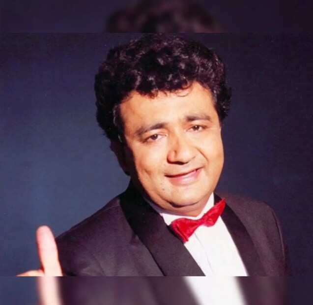 গুলশান কুমার ১৯৭৫ সালে সুদেশ কুমারীকে বিয়ে করেন এবং তাদের তিন সন্তান হয় - খুশালি কুমার, ভূষণ কুমার এবং তুলসী কুমার। এর আগে এই দম্পতির মধ্যে বিচ্ছেদের খবর প্রকাশিত হয়েছিল। 