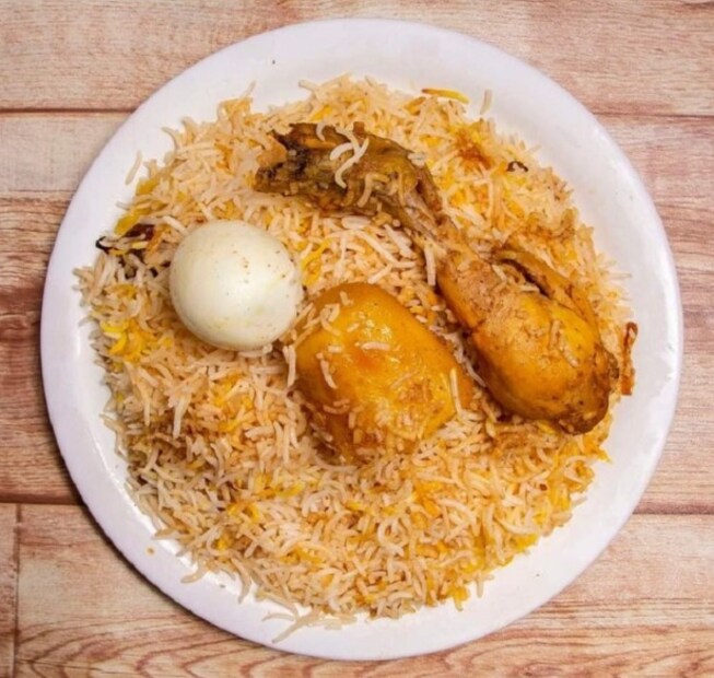এবিষয়ে রেস্তোরাঁর কর্ণধার বিজন কবিরাজ জানান, 