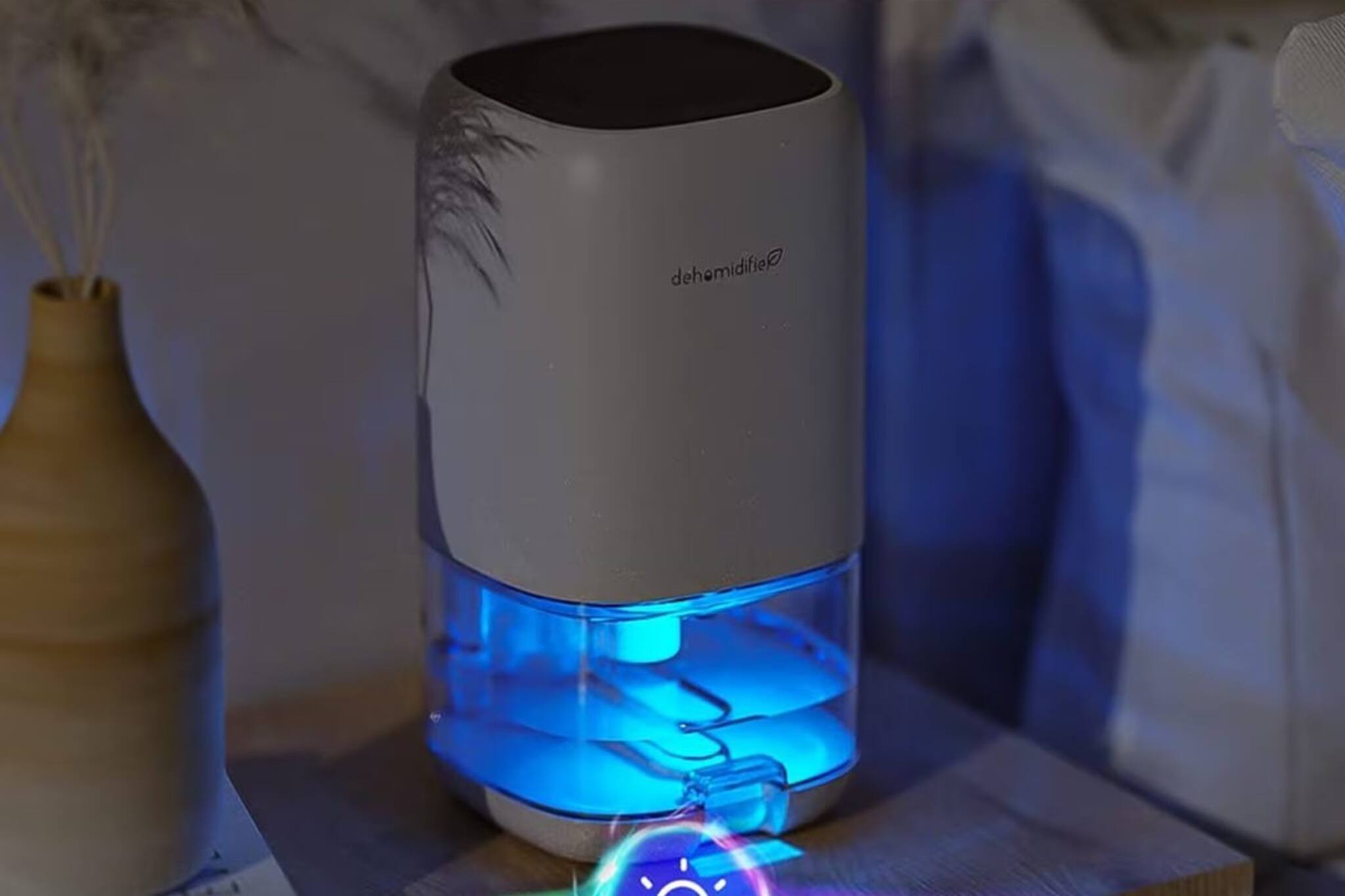 বর্ষায় দারুণ কার্যকর! এই ডিভাইসে মুহূর্তে উধাও আর্দ্রতা, চালু হলেই দেবে এসির মতো শীতলতা