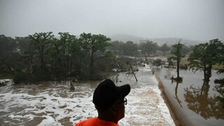 টেক্সাসে হড়পা বানে মৃত ৫০