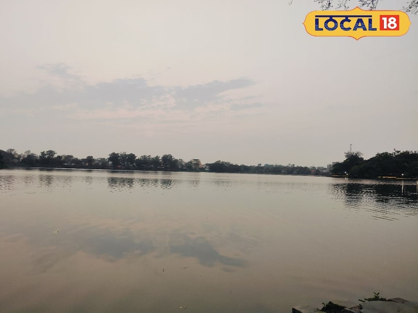 এইদিন জেলা পুরুলিয়ার সর্বোচ্চ তাপমাত্রার পারদ থাকতে পারে ২৯ ডিগ্রি সেলসিয়াস এবং সর্বনিম্ন তাপমাত্রার পারদ থাকতে পারে ২৫ ডিগ্রি সেলসিয়াস বলে জানা গিয়েছে আবহাওয়া দফতর সূত্রে। তবে যখন তখন পরিবর্তন হতে পারে তাপমাত্রার।