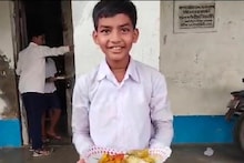স্কুল তো নয় যেন পুষ্টির খনি! হল মহাভোজ! নন্দকুমারের এই স্কুলের এখন প্রশংসায় পঞ্চমুখ সব্বাই