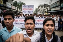 আকড়া স্কুলে ছাত্রীর শ্লীলতাহানির অভিযোগে উত্তাল মহেশতলা, স্টেশন রোড অবরোধ ছাত্রছাত্রীদের!