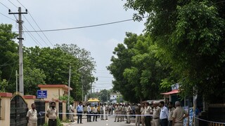 ভোররাতে, যখন ভাঙনমারি গ্রামে একটি অনুষ্ঠান চলছিল। অভিযোগ, সেই অনুষ্ঠান দেখতে গিয়েছিলেন সুজিত ও সুধীর। সেখানেই ঘটে অস্বাভাবিক এই মৃত্যু। বিজেপির দাবি, এটি নিছক দুর্ঘটনা নয়, বরং অতর্কিত হামলা চালিয়ে পরিকল্পিতভাবে খুন করা হয়েছে ওই দু’জনকে। ভোররাতে, যখন ভাঙনমারি গ্রামে একটি অনুষ্ঠান চলছিল। অভিযোগ, সেই অনুষ্ঠান দেখতে গিয়েছিলেন সুজিত ও সুধীর। সেখানেই ঘটে অস্বাভাবিক এই মৃত্যু। বিজেপির দাবি, এটি নিছক দুর্ঘটনা নয়, বরং অতর্কিত হামলা চালিয়ে পরিকল্পিতভাবে খুন করা হয়েছে ওই দু’জনকে।