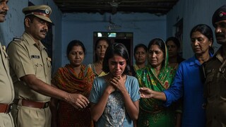 খড়িবাড়ি থেকে অপহৃত নাবালিকা উদ্ধার, অভিযুক্ত গ্রেফতার, এলাকায় উত্তেজনা (Representative Image: AI Generated) 