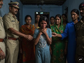 খড়িবাড়ি থেকে অপহৃত নাবালিকা উদ্ধার, অভিযুক্ত গ্রেফতার, এলাকায় উত্তেজনা (Representative Image: AI Generated) 
