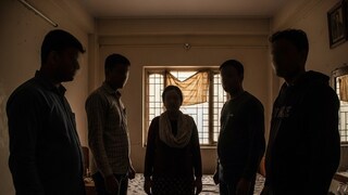 কলকাতার গেস্ট হাউজে ৪ দুষ্কৃতীর সঙ্গে কে ওই মহিলা? পটনা শ্যুট আউট কাণ্ডে গভীর হচ্ছে রহস্য! কলকাতার গেস্ট হাউজে ৪ দুষ্কৃতীর সঙ্গে কে ওই মহিলা? পটনা শ্যুট আউট কাণ্ডে গভীর হচ্ছে রহস্য!