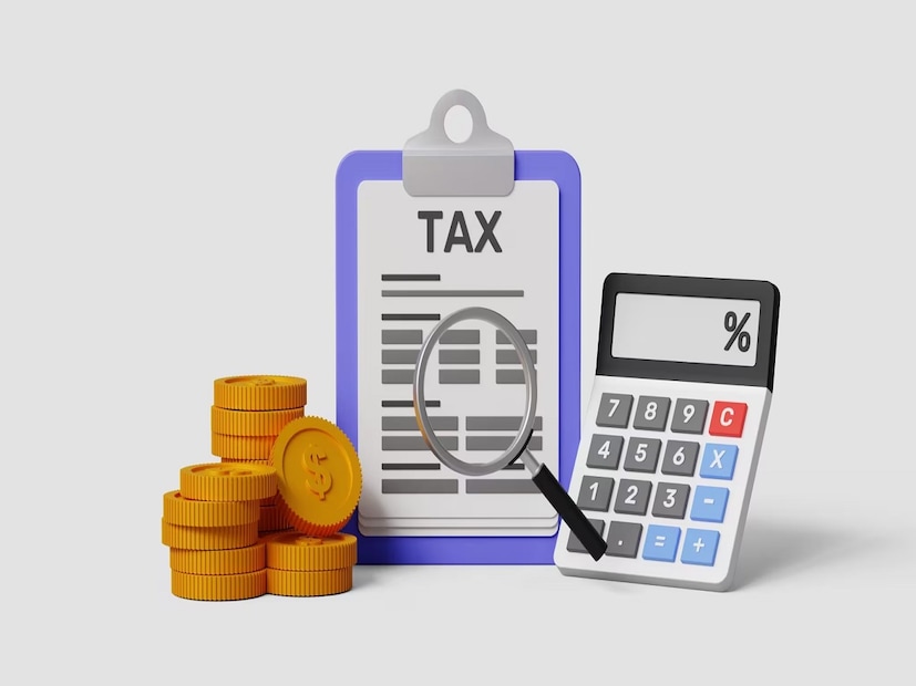 ৬) পরবর্তী ধাপে ITR এর ধরন এবং কারণ নির্বাচন করতে হবে। এখানে বেসিকের মতো অপশন বেছে নিতে হবে এবং ছাড়ের অতিরিক্ত করযোগ্য আয়ের নির্দিষ্ট মানদণ্ড পূরণ করতে হবে। এরপর নীচে থাকা চেকবক্সে ক্লিক করতে হবে।৭) প্রাক-ক্ষেত্র তথ্য আপডেট করা প্রয়োজন। এখানে নিজেদের প্যান, আধার, নাম, জন্ম তারিখ ইত্যাদি তথ্য এবং ব্যাঙ্কের বিবরণ যাচাই করতে হবে। এখানে আয়, কর এবং ছাড়ের বিবরণ দিতে হবে। এর পরে নিজেদের আয়কর রিটার্ন ফাইল করার জন্য নিশ্চিত করতে হবে। বিস্তারিত তথ্য দেওয়ার পর ট্যাক্স বাকি থাকলে তা দিতে হবে।