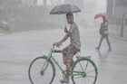 বঙ্গোপসাগরে ফের নিম্নচাপ! ফের টানা ঝড়বৃষ্টির সম্ভাবনা রাজ্য জুড়ে, কত দিন চলবে বৃষ্টি?