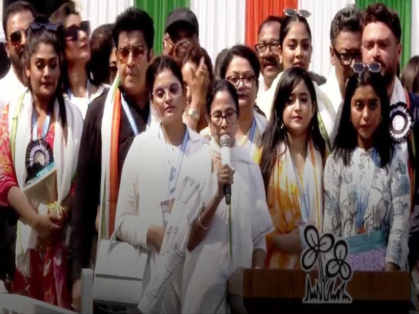 হাজির হয়েছিলেন ভরত কল থেকে শুরু করে সৌপ্তিক চক্রবর্তী, সোহেল দত্ত, রেজওয়ান রব্বানি শেখ, দেবলীনা কুমার, রিমঝিম মিত্ররা। 