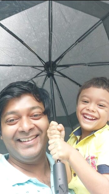 সুপ্রিম কোর্টের নির্দেশ, রাশিয়ান দূতাবাস ভারতীয় আইনের প্রতি সম্মান জানিয়ে যেন সবরকম সহযোগিতা করে। একইসঙ্গে দেশের সমস্ত আন্তর্জাতিক এয়ারপোর্ট এবং ইমিগ্রেশনকে নিশ্চিত করার নির্দেশ দেওয়া হয়েছে যাতে ভিক্টোরিয়া বসু দেশ ছেড়ে কোনওভাবেই পালাতে না পারেন।