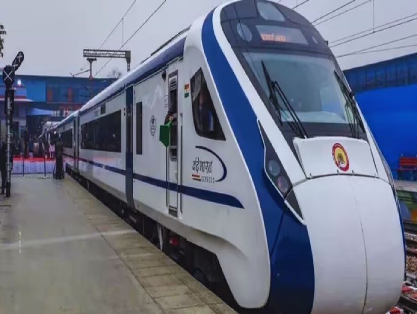 খবর পেয়ে ঘটনাস্থলে ছুটে যান আরপিএফ পোস্ট কমান্ডার ভরত প্রসাদ। সঙ্গে সঙ্গেই শুরু হয় তদন্ত। স্থানীয় থানার সঙ্গে যৌথ অভিযানে তল্লাশি চালানো হচ্ছে এলাকাজুড়ে।
