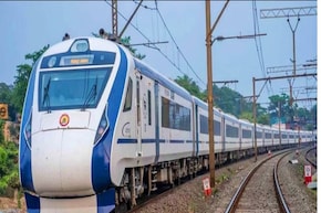ভয়াবহ দুর্ঘটনা , দুর্গাপুজোর মেলা থেকে ফেরার পথে বন্দে ভারতের ধাক্কা! মৃত অনেকে