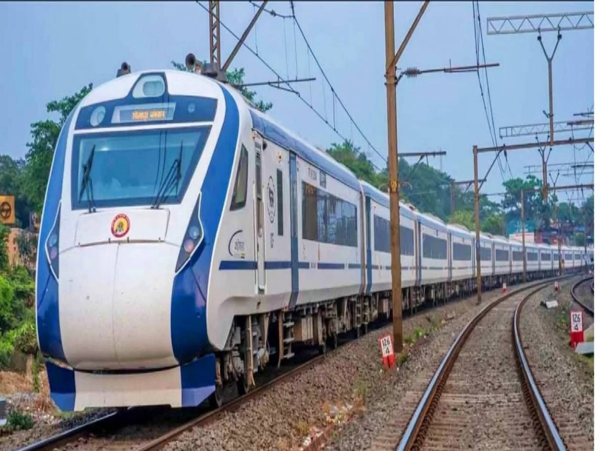Vande Bharat Express Train Accident: ভয়াবহ দুর্ঘটনা , দুর্গাপুজোর মেলা থেকে ফেরার পথে বন্দে ভারতের ধাক্কা! মৃত অনেকে, ছিটিয়ে গেল দেহাংশ