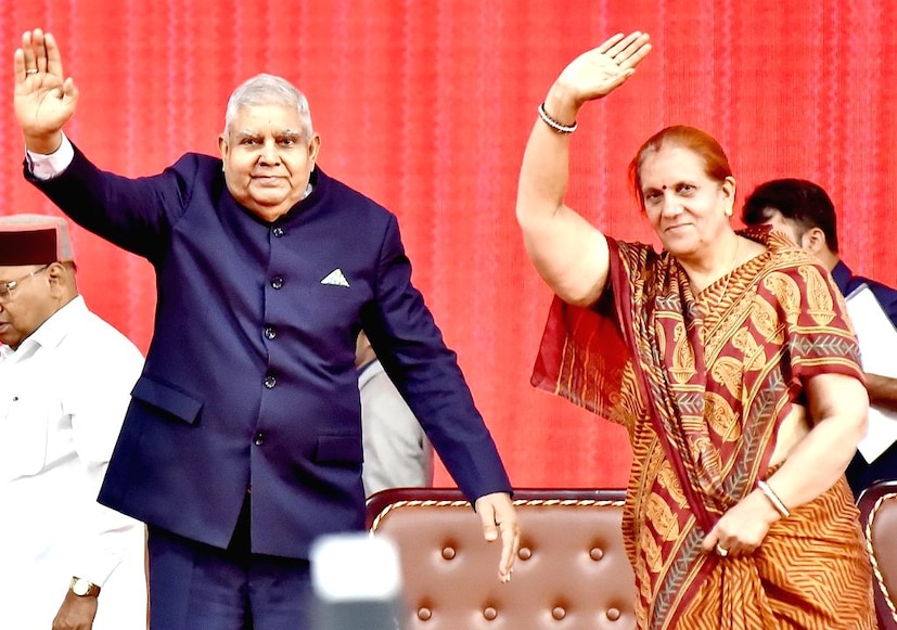 এতগুলো পদের মধ্যে প্রাক্তন রাজ্যপালকে কোনও বাসস্থান, পেনশন বা ভাতা দেওয়া হয় না, তবে শুধুমাত্র চিকিৎসার খরচ পান রাজ্যপাল, যার অধীনে রাজ্য সমস্ত চিকিৎসা খরচ বহন করে। তবে, প্রাক্তন MLA, MP এবং Vice Presidents-কে পেনশন প্রদান করা হয়। ধনখড়ের ক্ষেত্রে তিনি তিনটি পেনশন পাওয়ার অধিকারী।