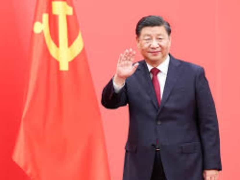 চিনের মুখোশ খুলে দিয়ে ভারতীয় সেনার তরফে জানানো হয়েছে, ভারত-পাক এই সংঘর্ষের পরিস্থিতিতে চিন নিজের তৈরি অস্ত্র পরীক্ষার ‘লাইভ ল্যাব (পরীক্ষাগার)’ হিসাবে ব্যবহার করেছে৷ 