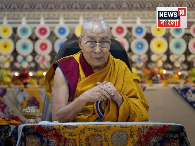 দলাই লামা ওই ভিডিও বার্তায় বলেছেন, ‘‘অতীতের ঐতিহ্য মেনে ওঁরাই পরবর্তী দলাই লামা খুঁজবে এবং চিহ্নিত করবে৷ আর কারও এই বিষয়ে নাক গলানোর অধিকার থাকবে না৷’’ তিনি বলেন, উত্তরসূরী যে কোনও লিঙ্গের হতে পারেন এবং তাদের জাতীয়তা কেবল তিব্বতের মধ্যে সীমাবদ্ধ থাকবে না।