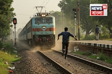 পাশে পড়ে কিছুটা কাদা আর পাথর...দেখেই দৌড়ে গেলেন রেলকর্মী! আর একটু হলেই যা হত...ভয়ঙ্কর