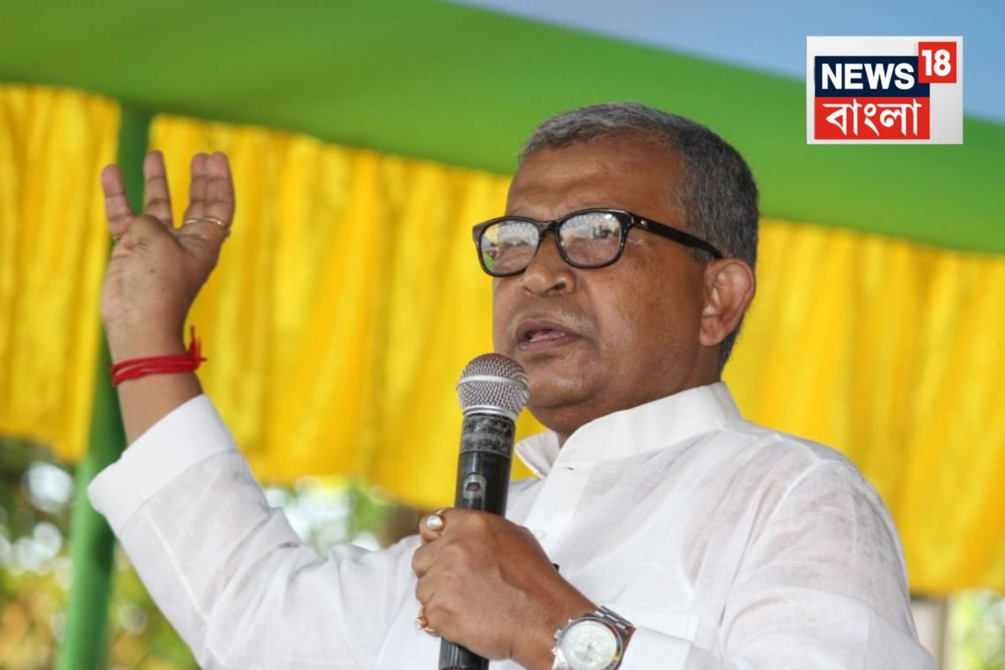 ঘাটালে বাঁধ ভেঙে বাড়ছে বিপদ...জলে ভাসছে হুগলির বড় অংশ! উদ্বিগ্ন সেচমন্ত্রী বললেন...