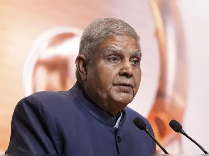 অনেক রাজনৈতিক বিশ্লেষকও এই ঘটনার দিকে গভীরভাবে নজর রাখছেন এবং প্রশ্ন তুলছেন যে এই বছরের শেষের দিকে আসন্ন বিহার বিধানসভা নির্বাচনের সাথে এর কোনও সম্পর্ক রয়েছে কি না।