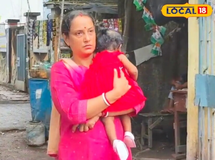 এমনই এক রোগে আক্রান্ত মালদহের রতুয়া থানার সামসি এলাকার শিশু আংশিকা মণ্ডল, বয়স মাত্র ৯ মাস। শিশুর পরিবারের দাবি, জন্মের এক মাসের পর তাঁদের শিশুর এসএমএ টাইপ ১ নামক মারাত্মক একটি রোগ ধরা পড়ে। যার চিকিৎসা কেবলমাত্র সম্ভব বিদেশে। তার চিকিৎসার জন্য প্রয়োজন প্রায় ৯ কোটি টাকার ইনজেকশন। তাই শিশুর চিকিৎসার জন্য প্রশাসন থেকে জনসাধারণের দরবারে আর্থিক সহায়তায় ঘুরে বেড়াচ্ছে বাবা-মা। (ছবি ও তথ্য: জিএম মোমিন)