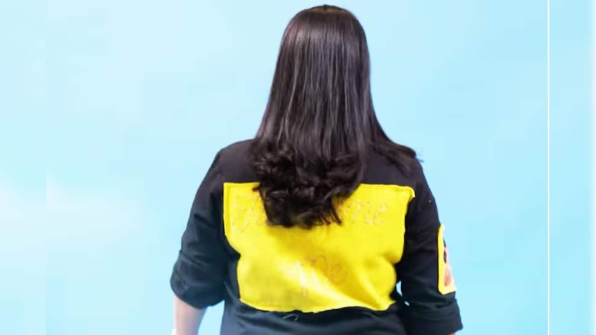 Bollywood Gossip: গর্ভেই হ*ত্যা করতে চেয়েছিলেন মা! মাত্র ৬০ টাকার বিনিময়ে জন্ম! ২ বছরেই বাবাকে হারান! আজ কোটি কোটি টাকার মালিক ‘এই’ অভিনেত্রী, চিনতে পারছেন?