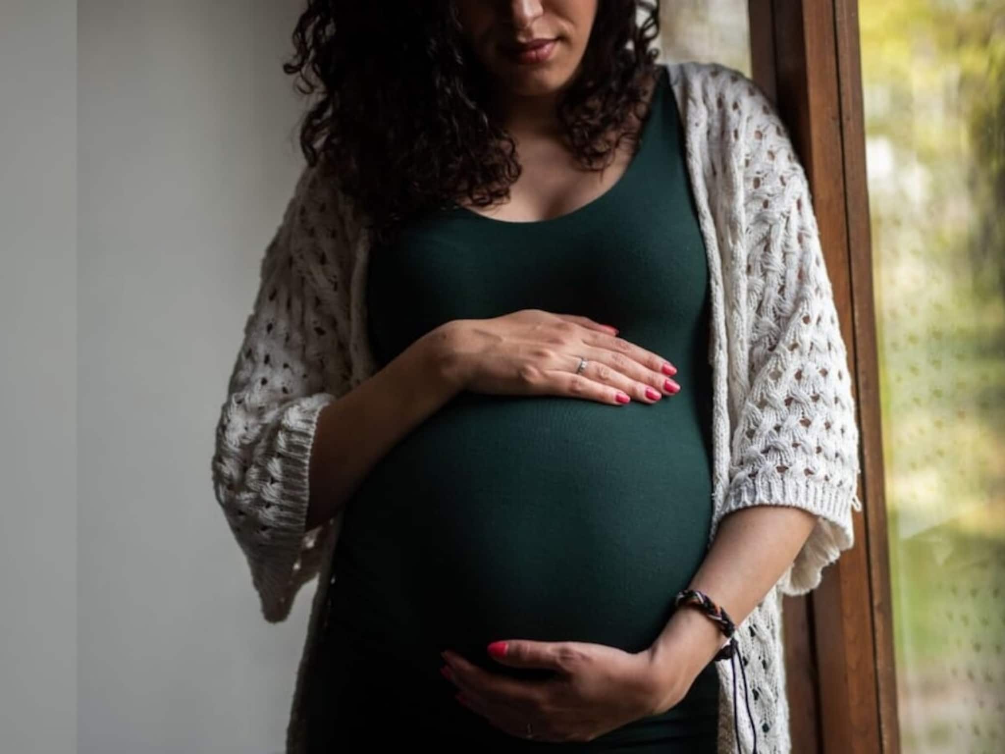 সিজার করে ডেলিভারির ১৫ মাস পরে ফুলে উঠল তলপেট! অপারেশনের পরে বেরোল ভয়ঙ্কর জিনিস সিজার করে ডেলিভারির ১৫ মাস পরে ফুলে উঠল তলপেট! অপারেশনের পরে বেরোল ভয়ঙ্কর জিনিস