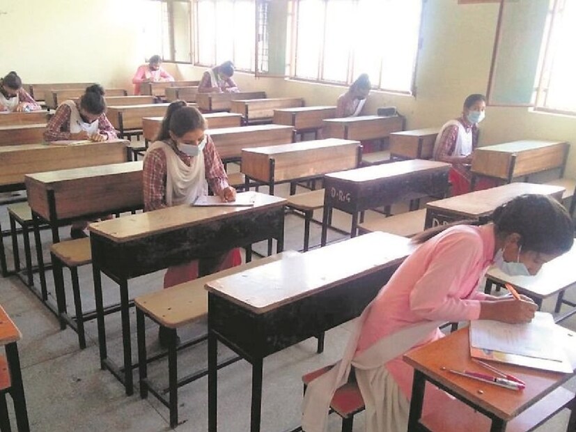 তাই সামগ্রিক ব্যবস্থা খতিয়ে দেখতে মাঝে মাঝে বোর্ডের তরফে আগাম খবর না দিয়েই এই পরিদর্শন করা হয়।