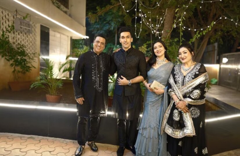 এক সাক্ষাৎকারে সুনীতা নিজেই বলেছিলেন যে গোবিন্দ যখন প্রথম দিকে সমস্যায় ছিলেন, তখন তিনি তাঁর মামার বাড়িতে থাকতেন। তিনি প্রায় ৩ বছর ধরে তাঁর মামার বাড়িতে ছিলেন। এমন পরিস্থিতিতে, তাঁর মামী এবং তাঁর বোন সুনীতার সাথে তাঁর বন্ধুত্ব গভীর হয়ে ওঠে। সুনীতা দিদি-জিজাজির বাড়িতেও যাতায়াত করতেন, তাই তাঁদের দু’জনের প্রেম হয়।
