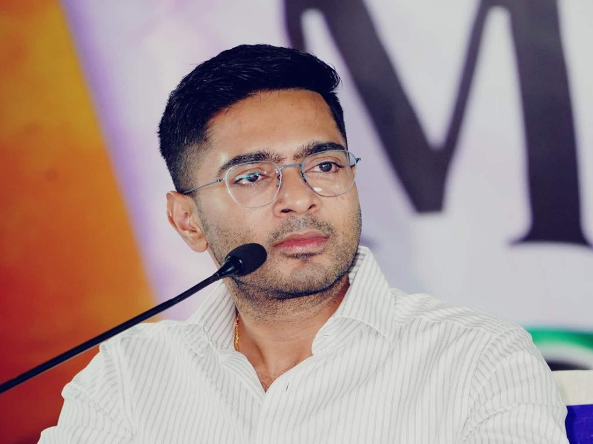 SIR নিয়ে কমিশনকে তোপ অভিষেক বন্দ্যোপাধ্যায়ের! তুললেন একের পর এক প্রশ্ন