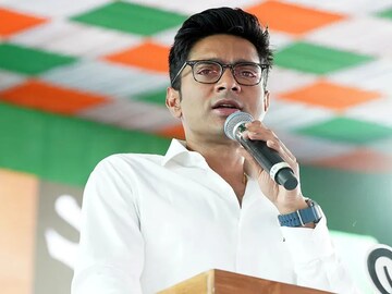 অভিষেক বন্দ্যোপাধ্যায়৷ 