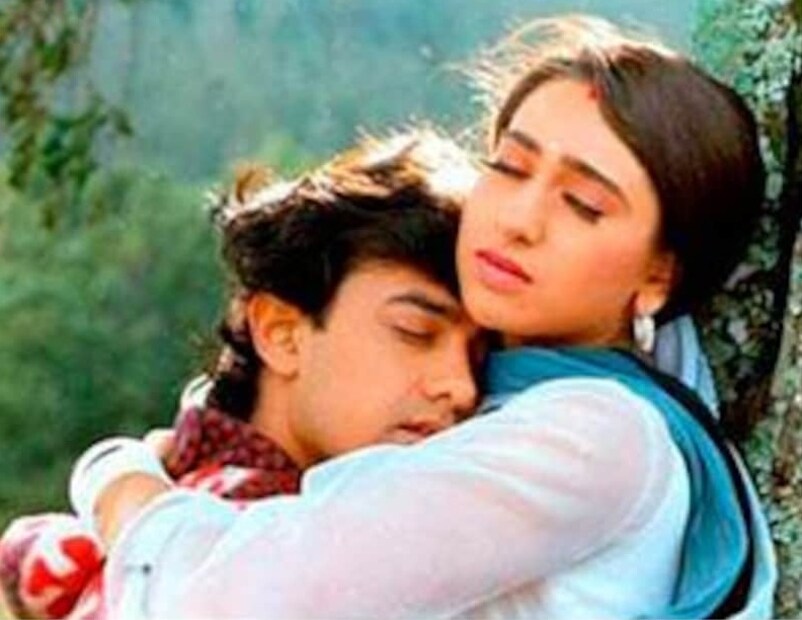 এবার আসা যাক আমির খানের কথায়। করিশমা আমিরের রাজা হিন্দুস্তানি বক্স অফিসে আলোড়ন তুলেছিল। এই ছবির চুম্বন দৃশ্য ভারতীয় ছায়াছবির দীর্ঘতম চুম্বন দৃশ্যগুলির মধ্যে একটি। আমির এবং করিশমার ১ মিনিটের এই চুম্বন দৃশ্য ৩ দিনে শ্যুট করা হয়েছিল! অন্য দিকে, করিনা আমির খানের সঙ্গে থ্রি ইডিয়টস এবং লাল সিং চাড্ডা ছবিতে কাজ করেছেন।