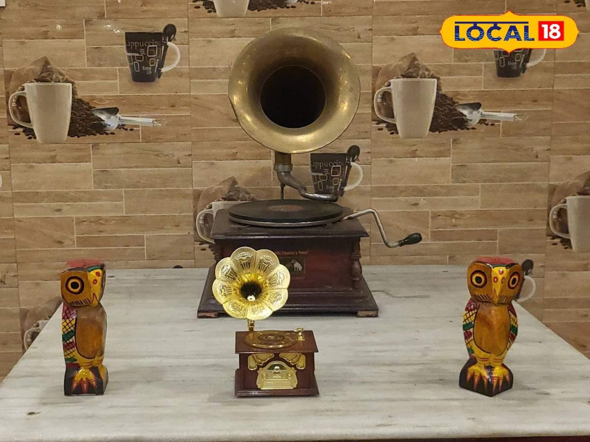 কফিতে চুমুক আর কলের গান! অন্যরকমভাবে সময় কাটাতে চলে আসুন এই কফি হাউসে, রইল ঠিকানা