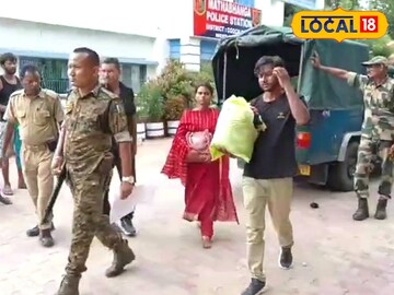 নেপালের দুই নাগরিক গ্রেফতার