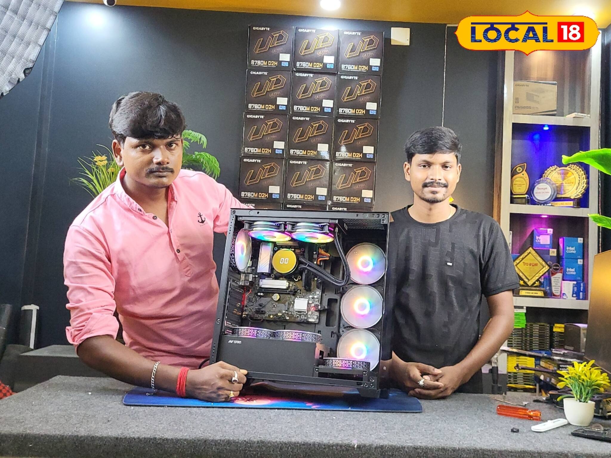 জেরক্সের দোকান থেকে লাখ টাকার ব্যবসা! কীভাবে সম্ভব করলেন দুই ভাই?