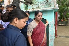 দিল্লির মুখ্যমন্ত্রীকে সপাটে চড় ! নিজের বাড়িতেই আক্রান্ত রেখা গুপ্তা