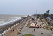 রাতেই পর্যটকদের হোটেল থেকে বের করে দেওয়া হল, দিঘায় একের পর এক হোটেলে তালা !