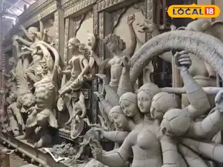 পুজোর আগে সমস্যায় মৃৎশিল্পীরা। ফাইল ছবি 