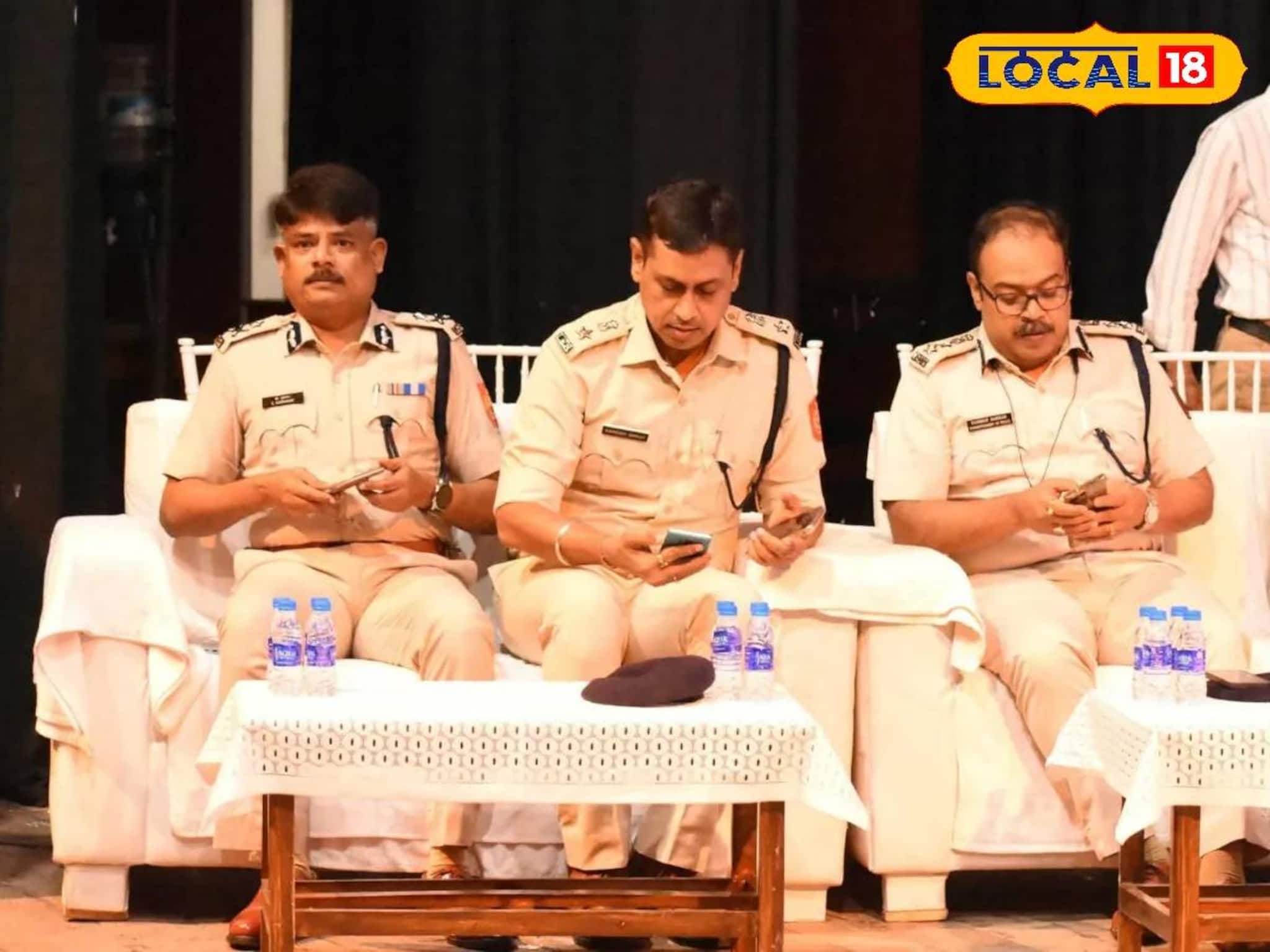 ভলেন্টিয়ার অতীত! দুর্গাপুজো প্যান্ডেলে এবার থাকবে...! উৎসব শুরুর আগেই হয়ে গেল বড় ঘোষণা