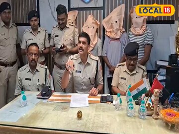দুর্গাপুরে মহিলার গলা থেকে হার ছিনতাইয়ের ঘটনায় ৪ দুষ্কৃতীকে গ্রেফতার করেছে পুলিশ